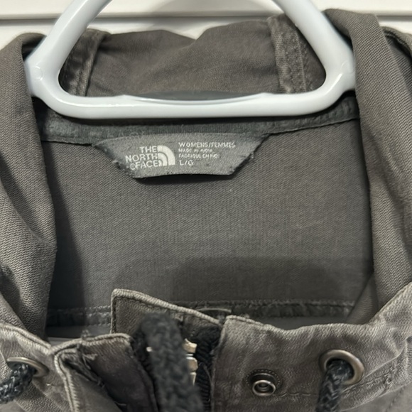 North face jacket - Picture 2 of 5